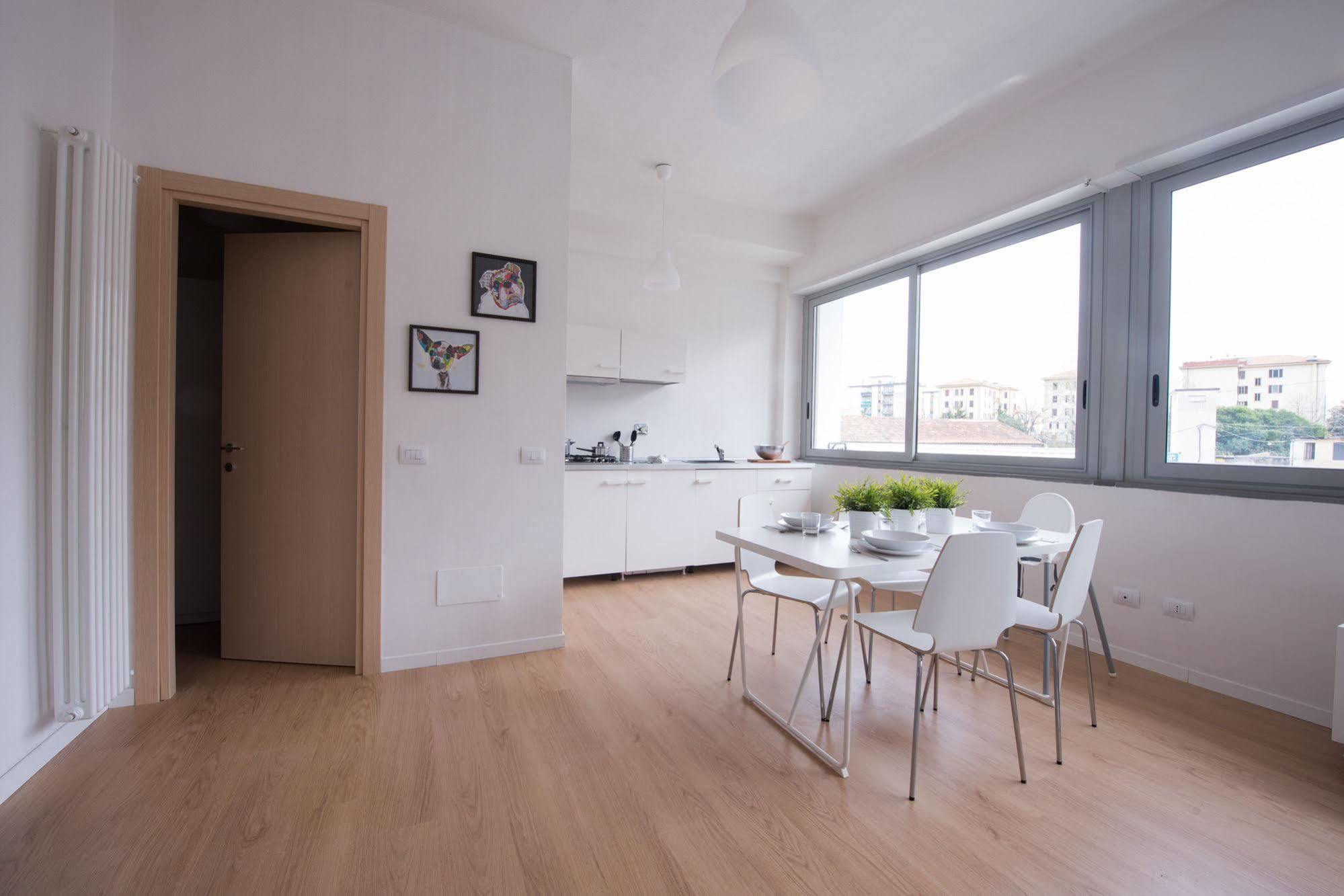Levante Residence La Spezia Bagian luar foto